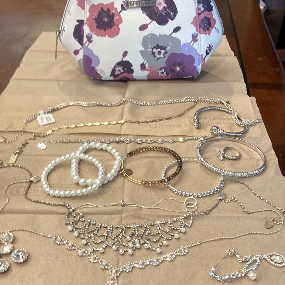 Prom jewelry packed in free Kerasilk make up bag filled with costume jewelry